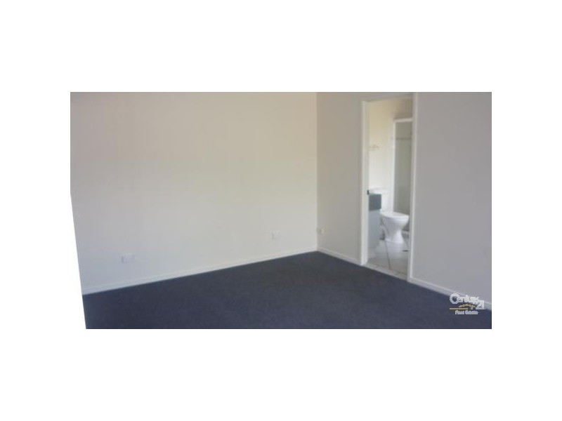 Pacific Pines QLD 4211