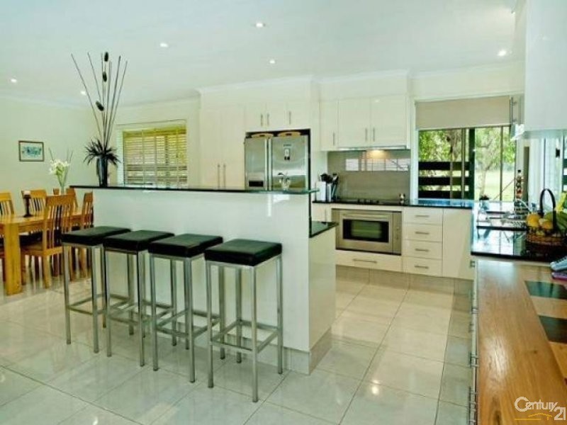 9  Rosedale Place, Helensvale QLD 4212