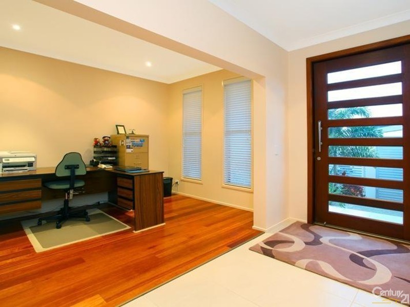 32A Harbourvue Court, Helensvale QLD 4212