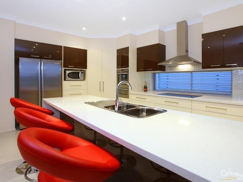 32A Harbourvue Court, Helensvale QLD 4212