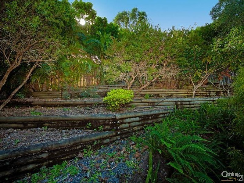 203 Universal Street, Oxenford QLD 4210