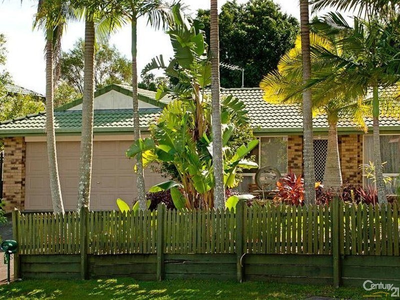 203 Universal Street, Oxenford QLD 4210