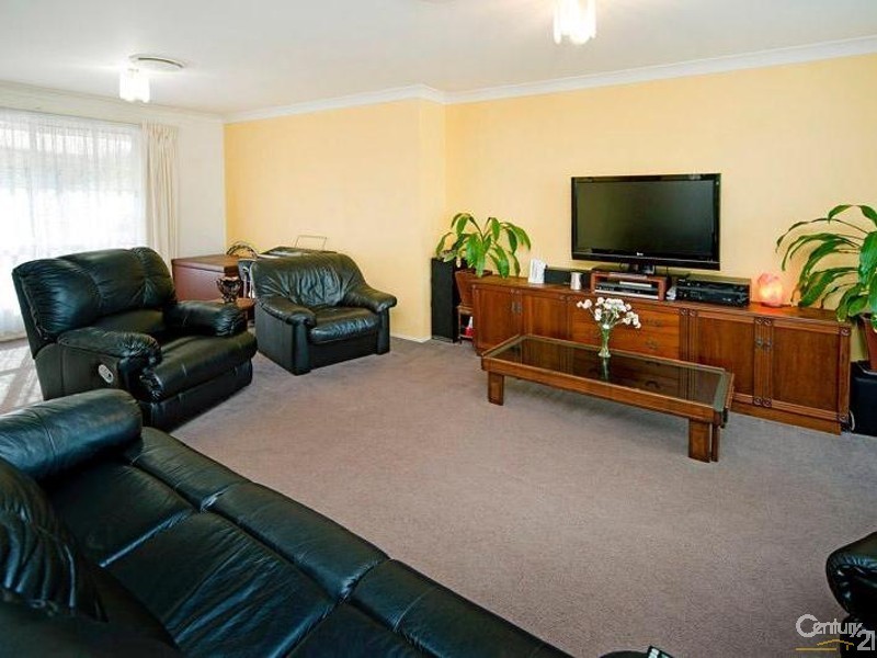 203 Universal Street, Oxenford QLD 4210