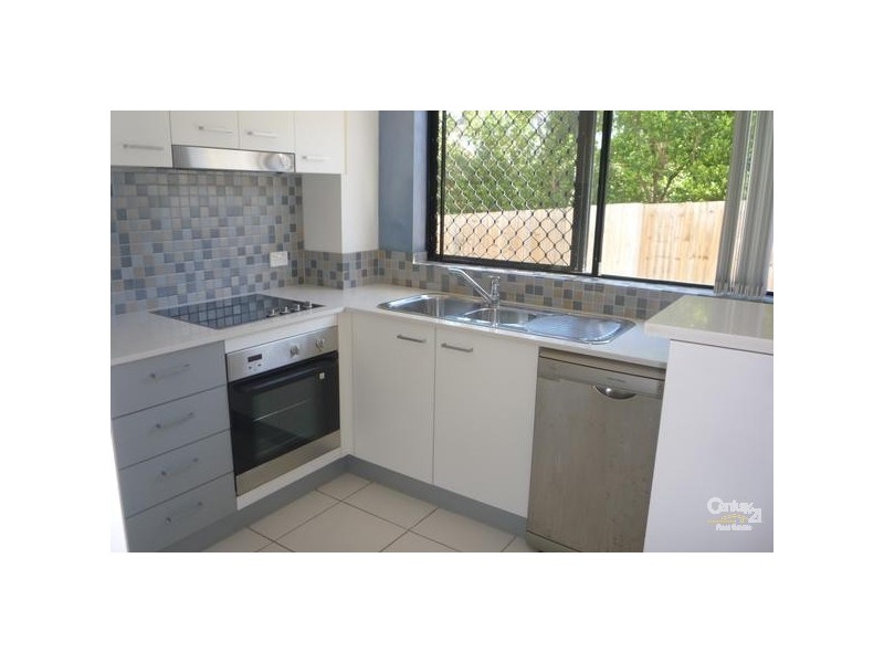 15-17 Lloyd Street, Southport QLD 4215