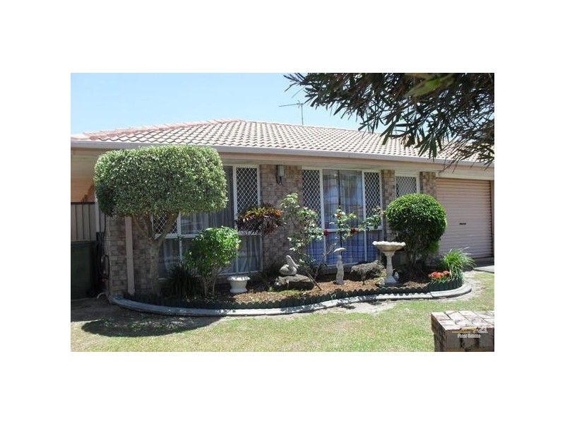 1/18 Riccarton Place, Labrador QLD 4215