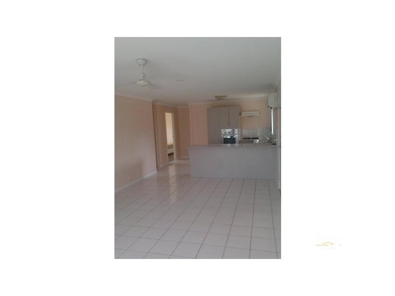 1/18 Riccarton Place, Labrador QLD 4215