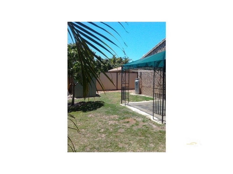 1/18 Riccarton Place, Labrador QLD 4215