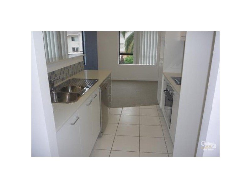 9/15-17 LLoyd Street, Southport QLD 4215