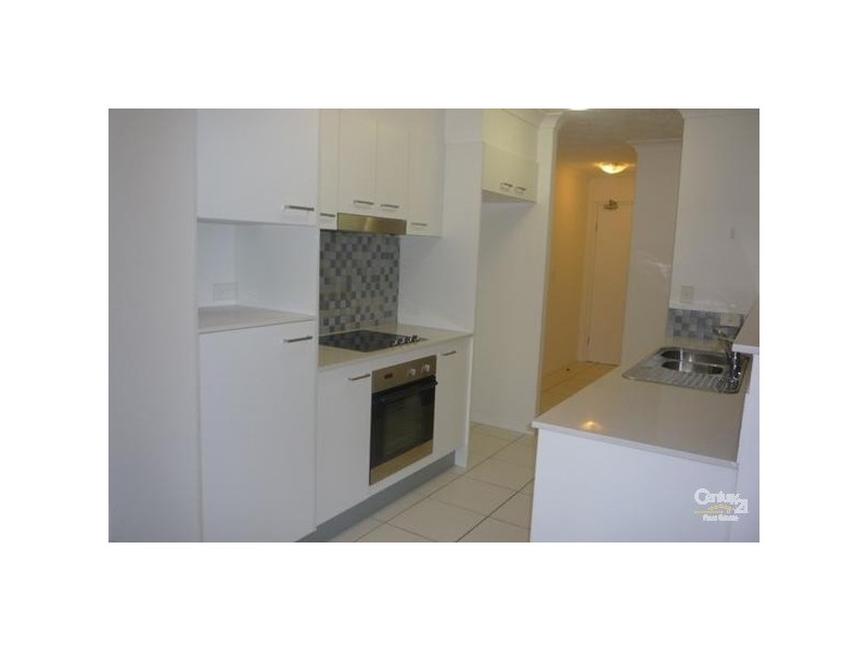 9/15-17 LLoyd Street, Southport QLD 4215