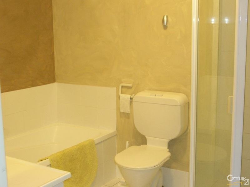 1028/6 Crestridge Crescent, Oxenford QLD 4210