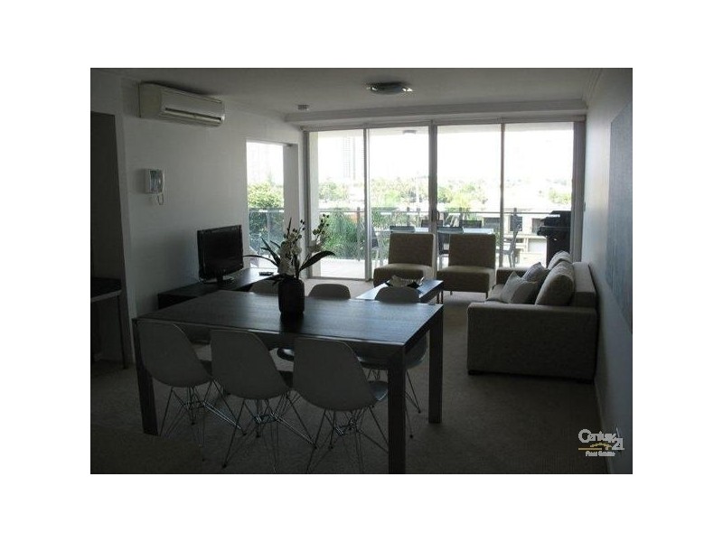 26/53 Darrambal Street, Chevron Island QLD 4217