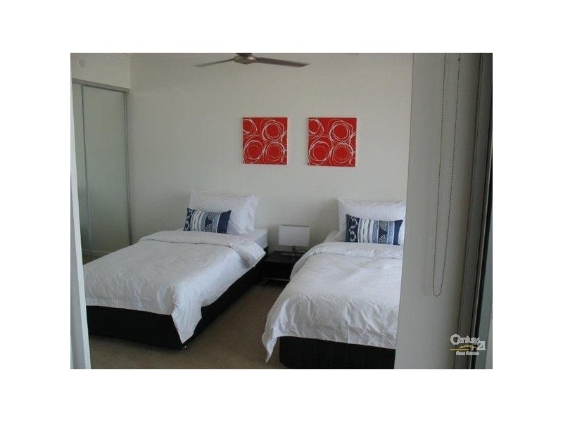 26/53 Darrambal Street, Chevron Island QLD 4217