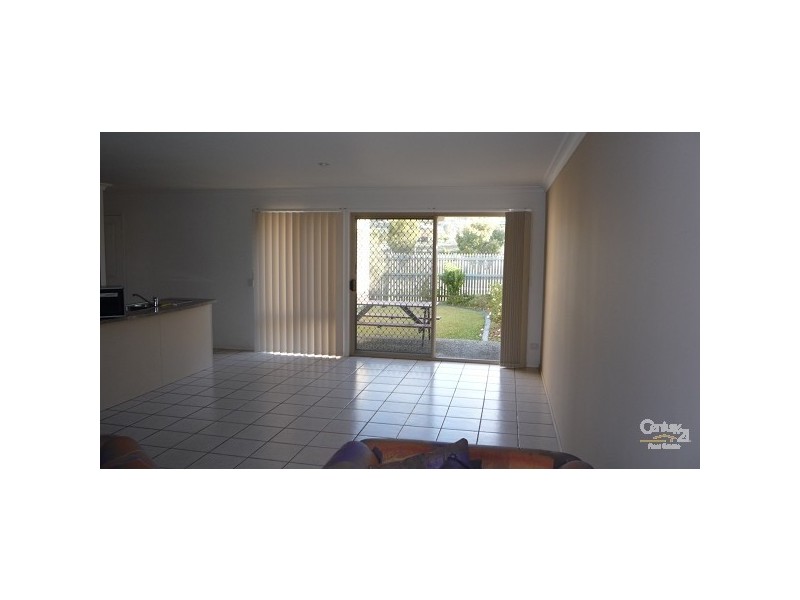 9/1 Archipelago Street, Pacific Pines QLD 4211