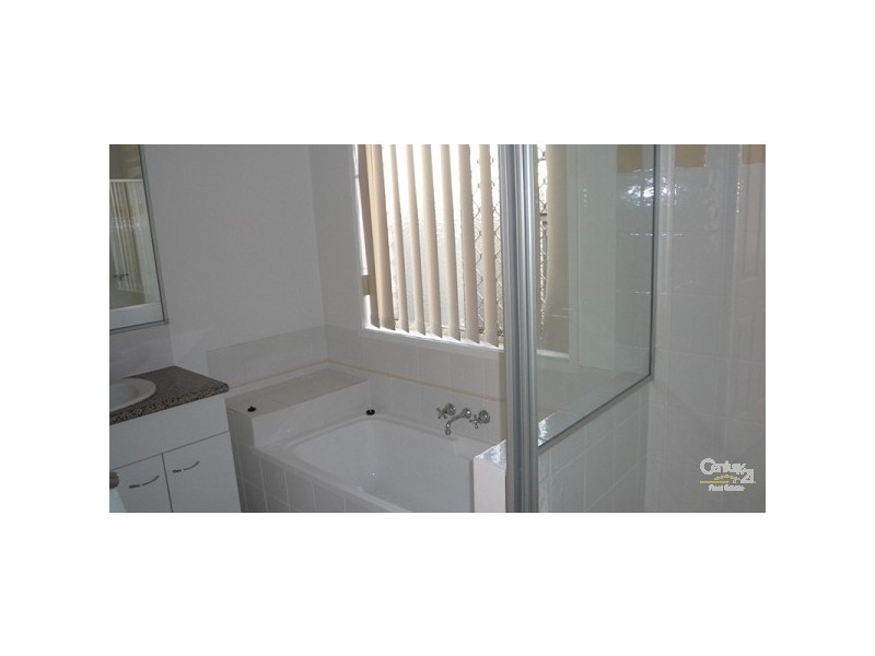 Pacific Pines QLD 4211