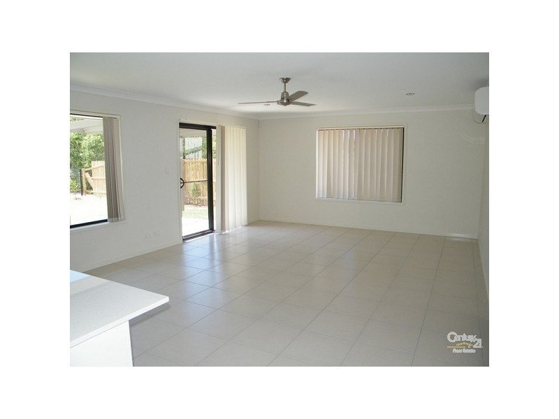 Pacific Pines QLD 4211