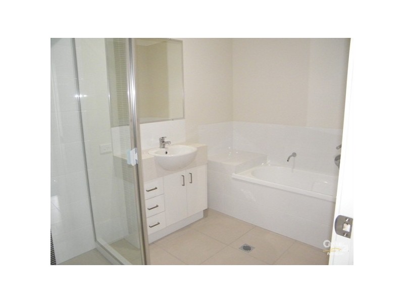 Pacific Pines QLD 4211