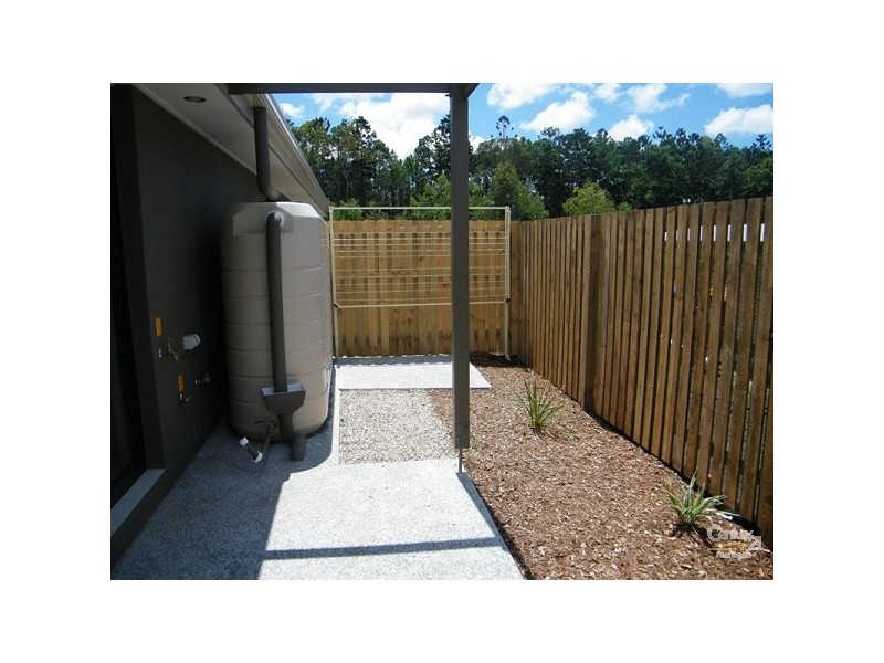 27B Bushland Drive, Pacific Pines QLD 4211