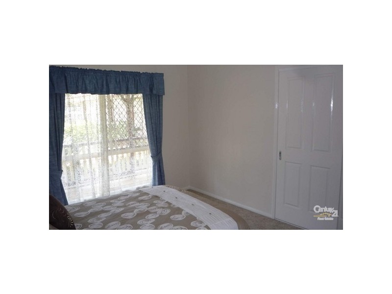 5 Clarence Drive, Helensvale QLD 4212