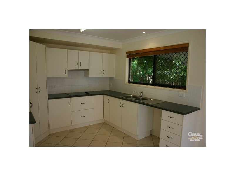 2/89 Marie Street, Berserker QLD 4701