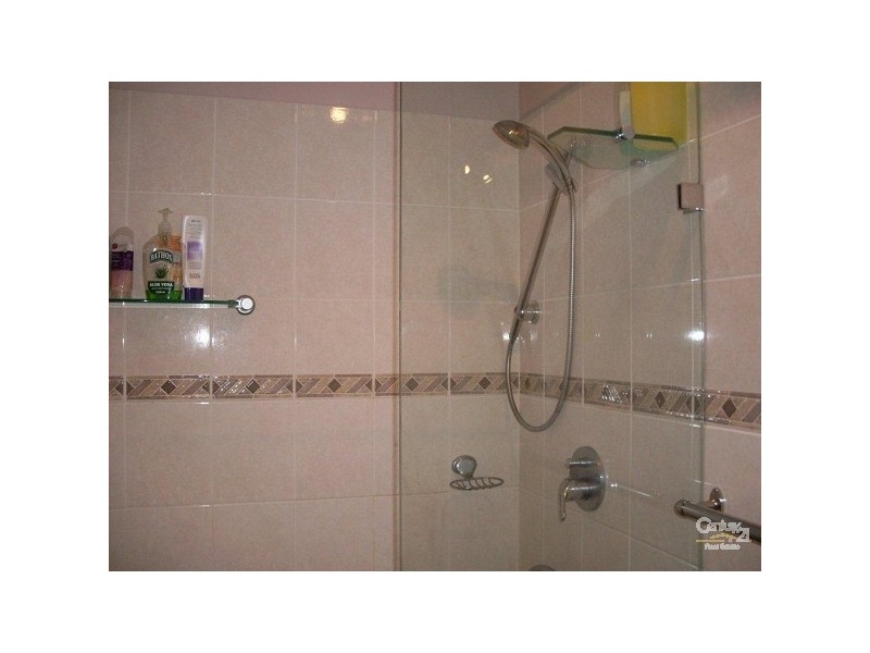 1&2 / 15 Poole Street, Kawana QLD 4701