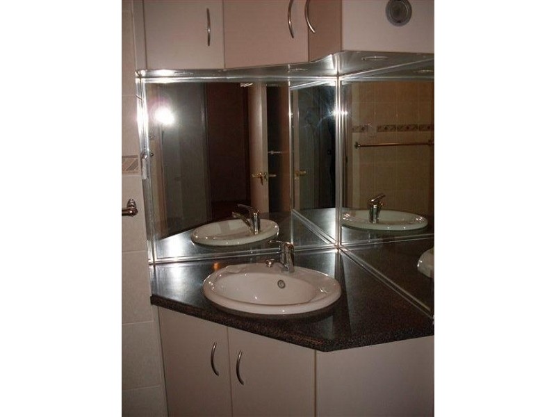 1&2 / 15 Poole Street, Kawana QLD 4701