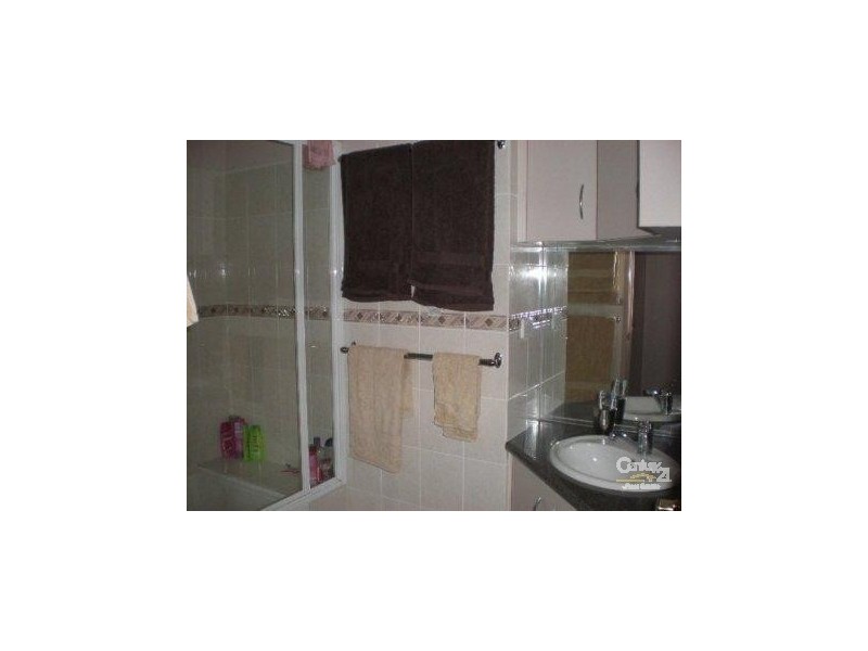 1&2 / 15 Poole Street, Kawana QLD 4701