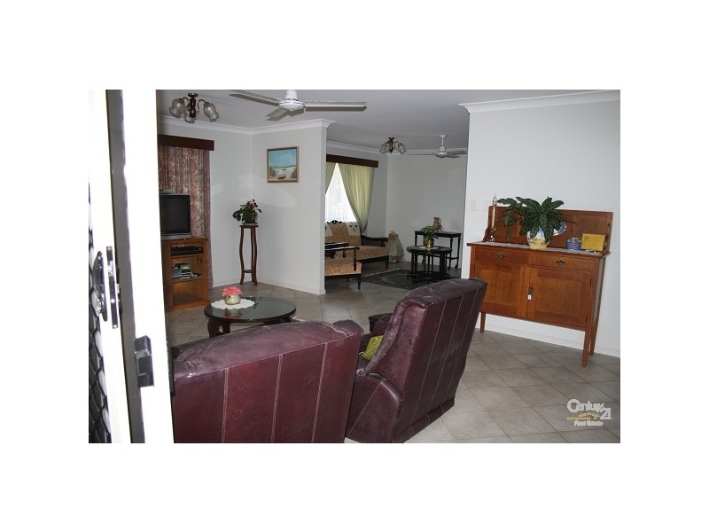 72 Schofield Parade, Keppel Sands QLD 4702