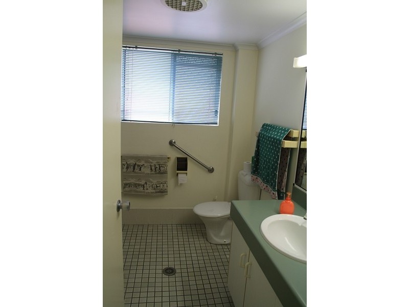 2/14 Victoria Parade, Rockhampton City QLD 4700