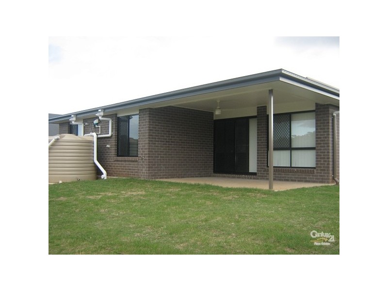 8 Violet Drive, Gracemere QLD 4702