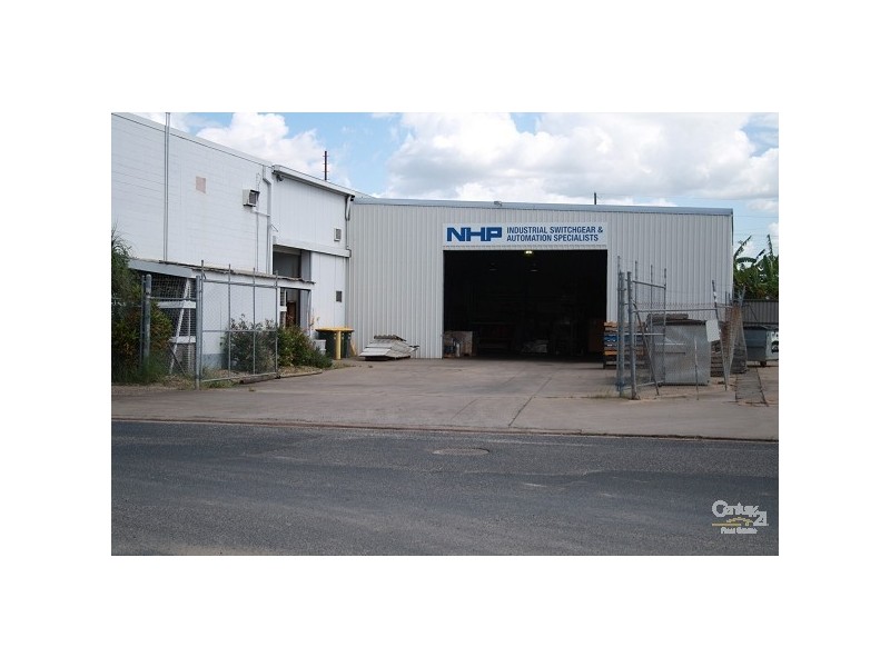 14 Robison Street, Park Avenue QLD 4701