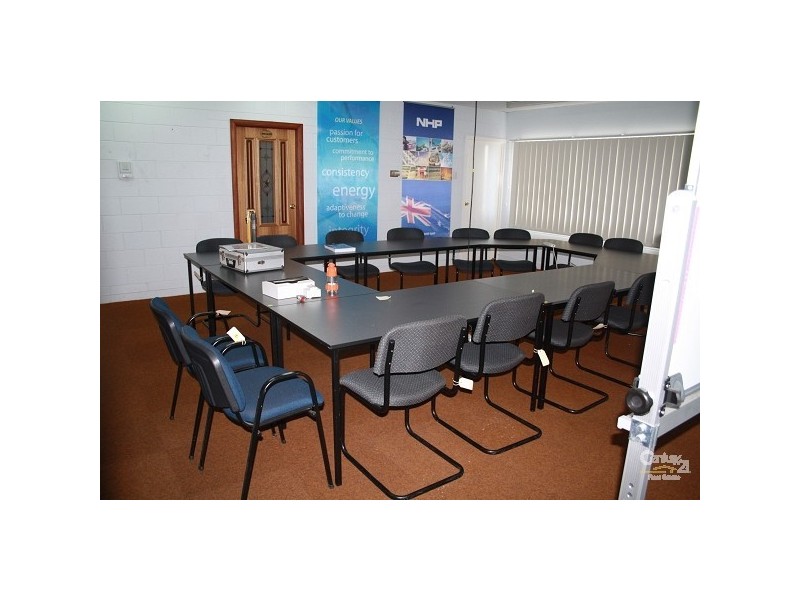 14 Robison Street, Park Avenue QLD 4701