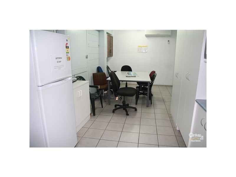 14 Robison Street, Park Avenue QLD 4701