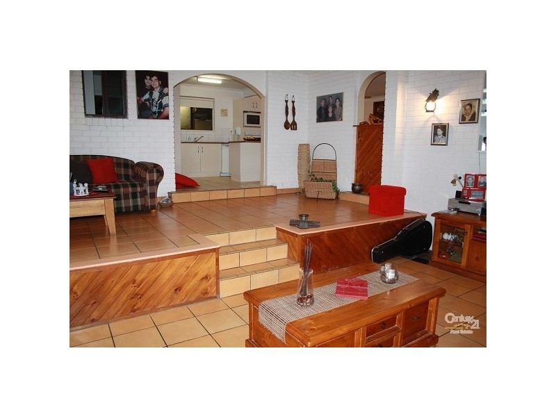 290 Ford Street, Berserker QLD 4701