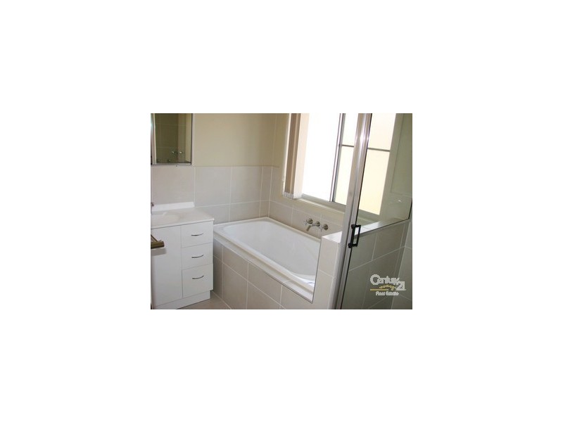 44 John Oxley Drive, Gracemere QLD 4702