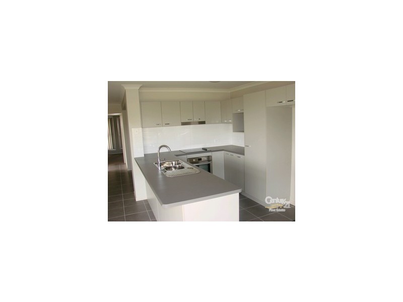 44 Burke and Wills Drive, Gracemere QLD 4702