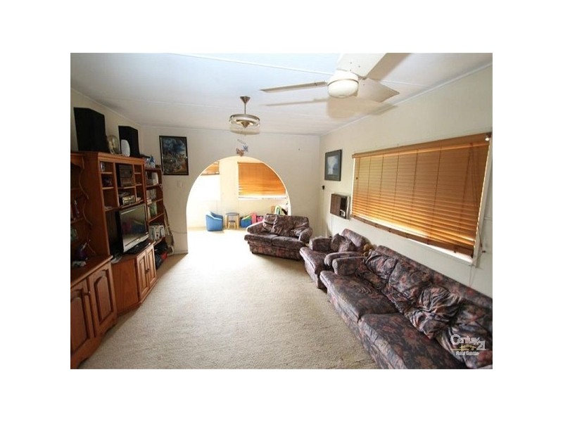 17 Ellis Street, Berserker QLD 4701
