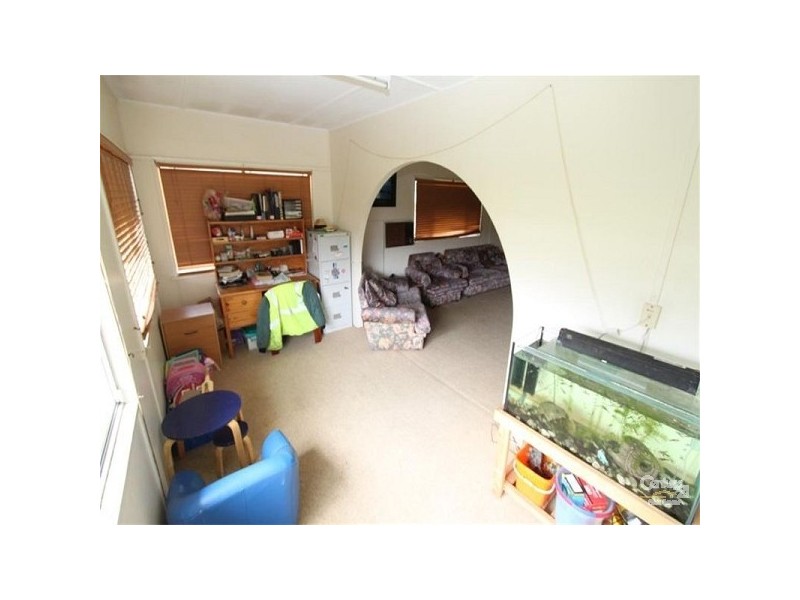 17 Ellis Street, Berserker QLD 4701