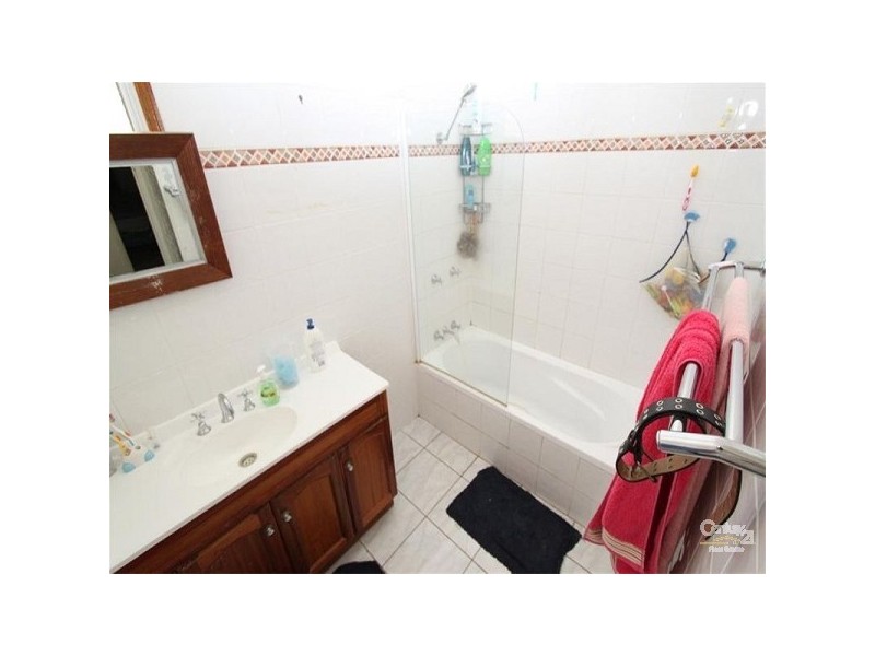 17 Ellis Street, Berserker QLD 4701