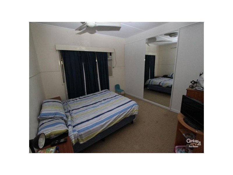 17 Ellis Street, Berserker QLD 4701