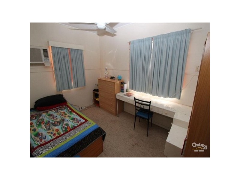 17 Ellis Street, Berserker QLD 4701