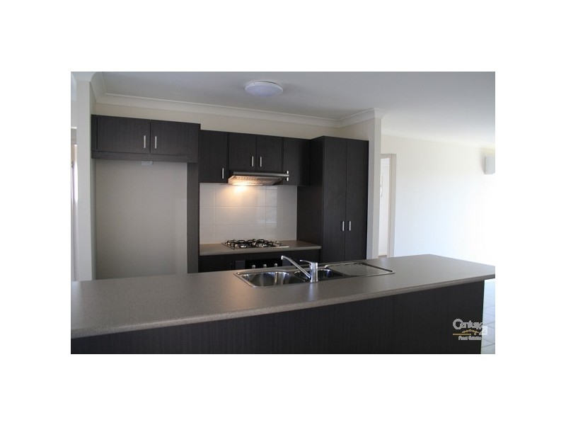 15 John Oxley Drive, Gracemere QLD 4702