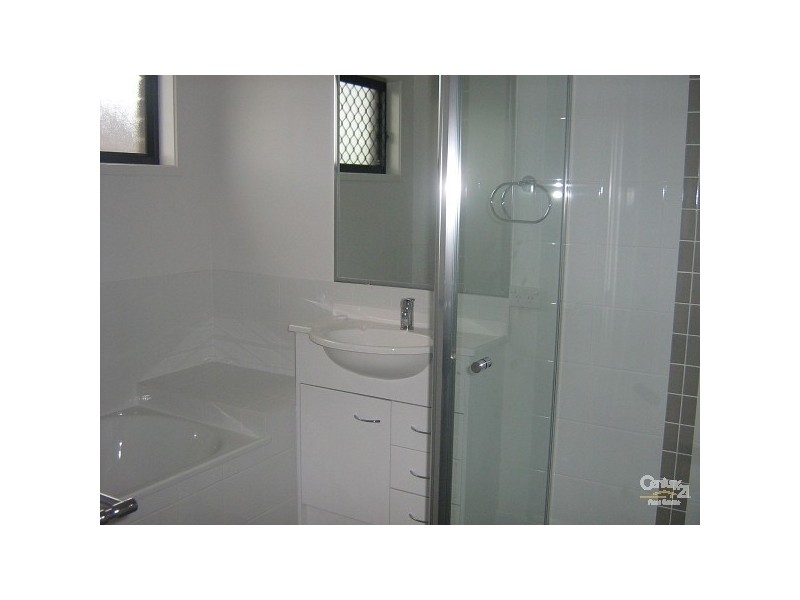 6 Violet Drive, Gracemere QLD 4702