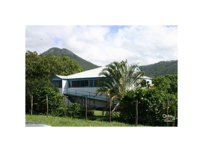 71 Thompson Point Road, Thompson Point QLD 4702