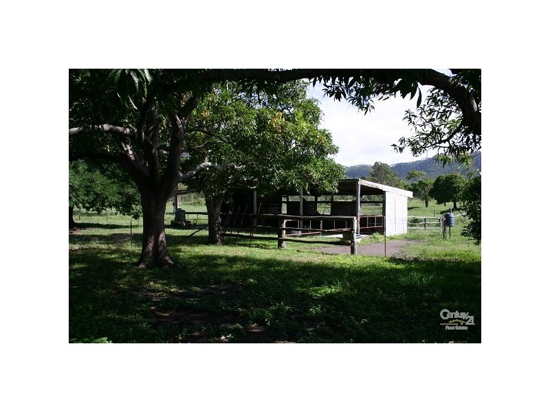 71 Thompson Point Road, Thompson Point QLD 4702