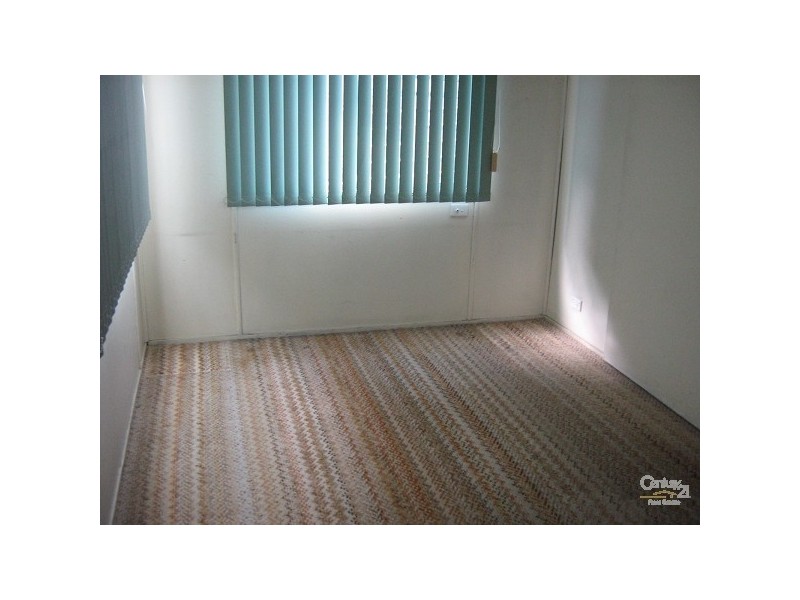 33 Lauga Street, Park Avenue QLD 4701