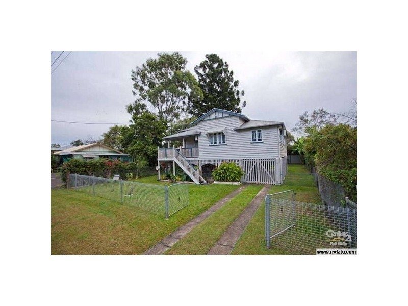 15 Berserker Street, Berserker QLD 4701