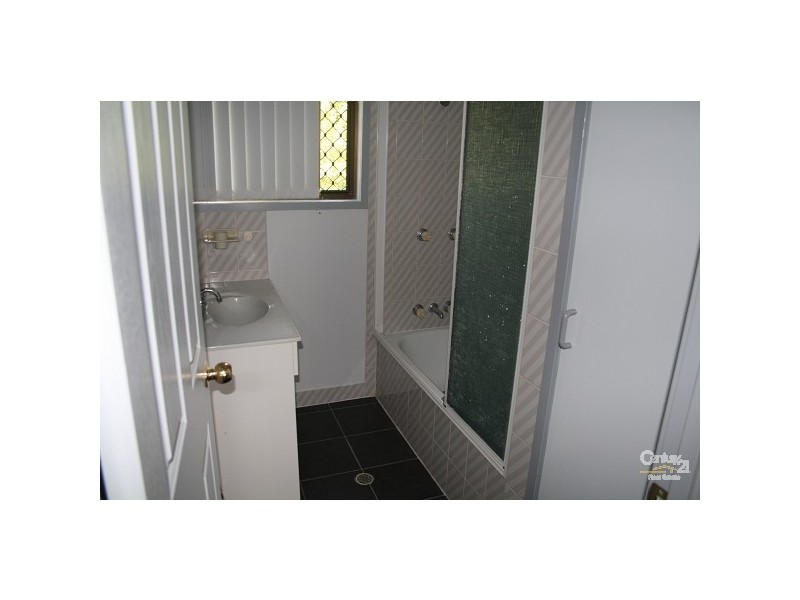 3 Brosnan  Cresent, Parkhurst QLD 4702