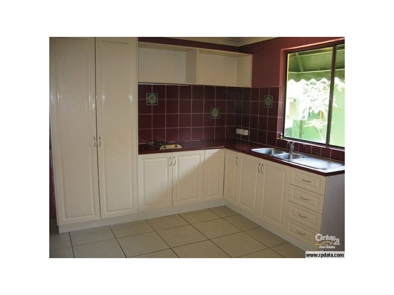 40 Brown Street, Berserker QLD 4701