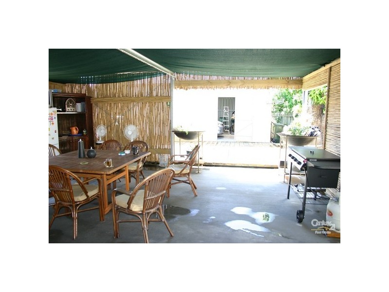32 Medcraf Street, Kawana QLD 4701