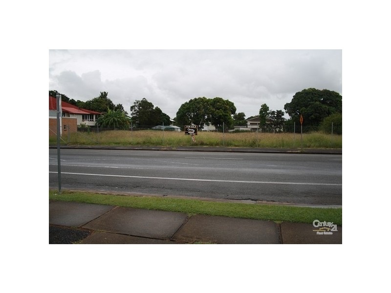 46 Main Street, Park Avenue QLD 4701